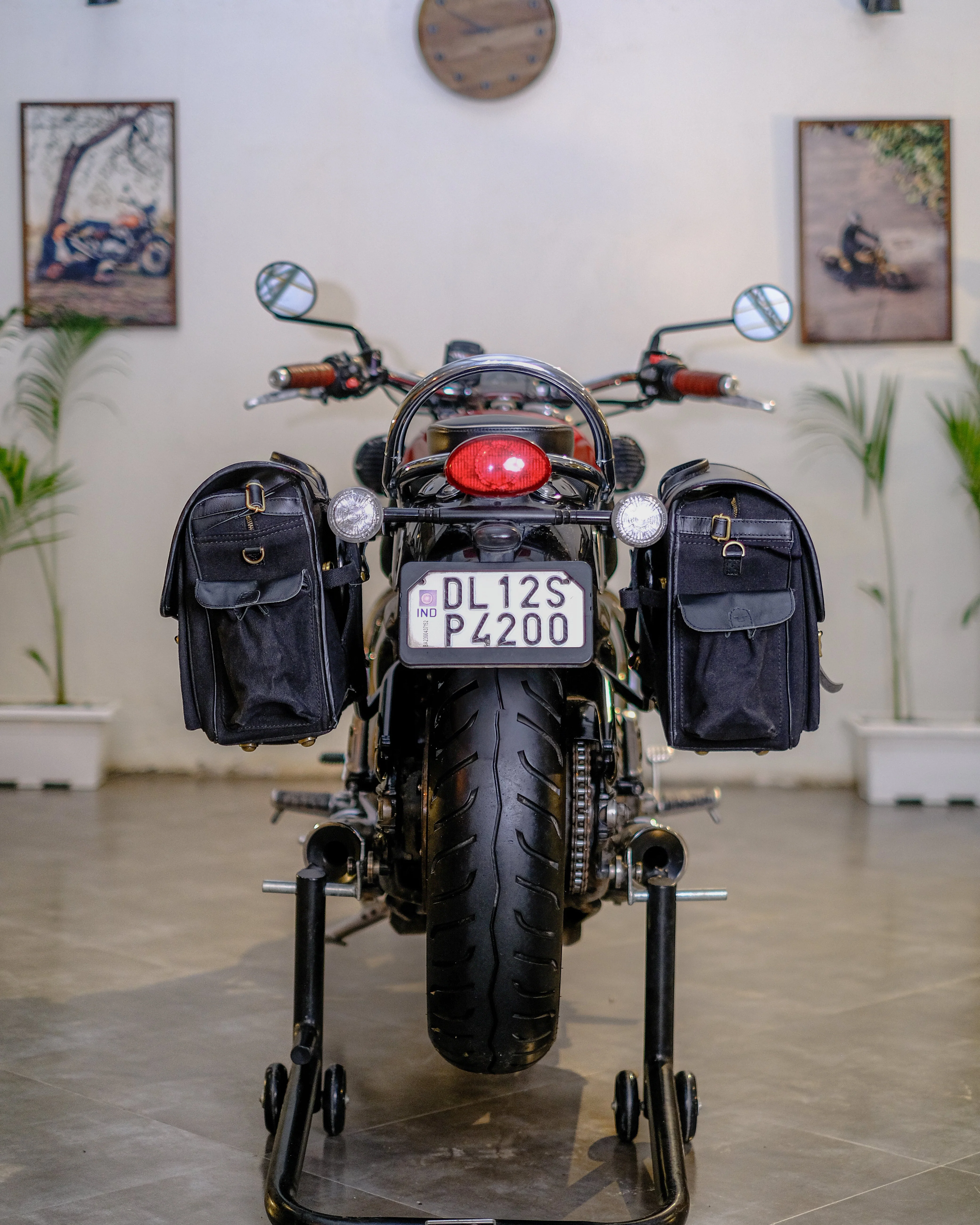 expedition saddlebag for speedmaster - Image 36
