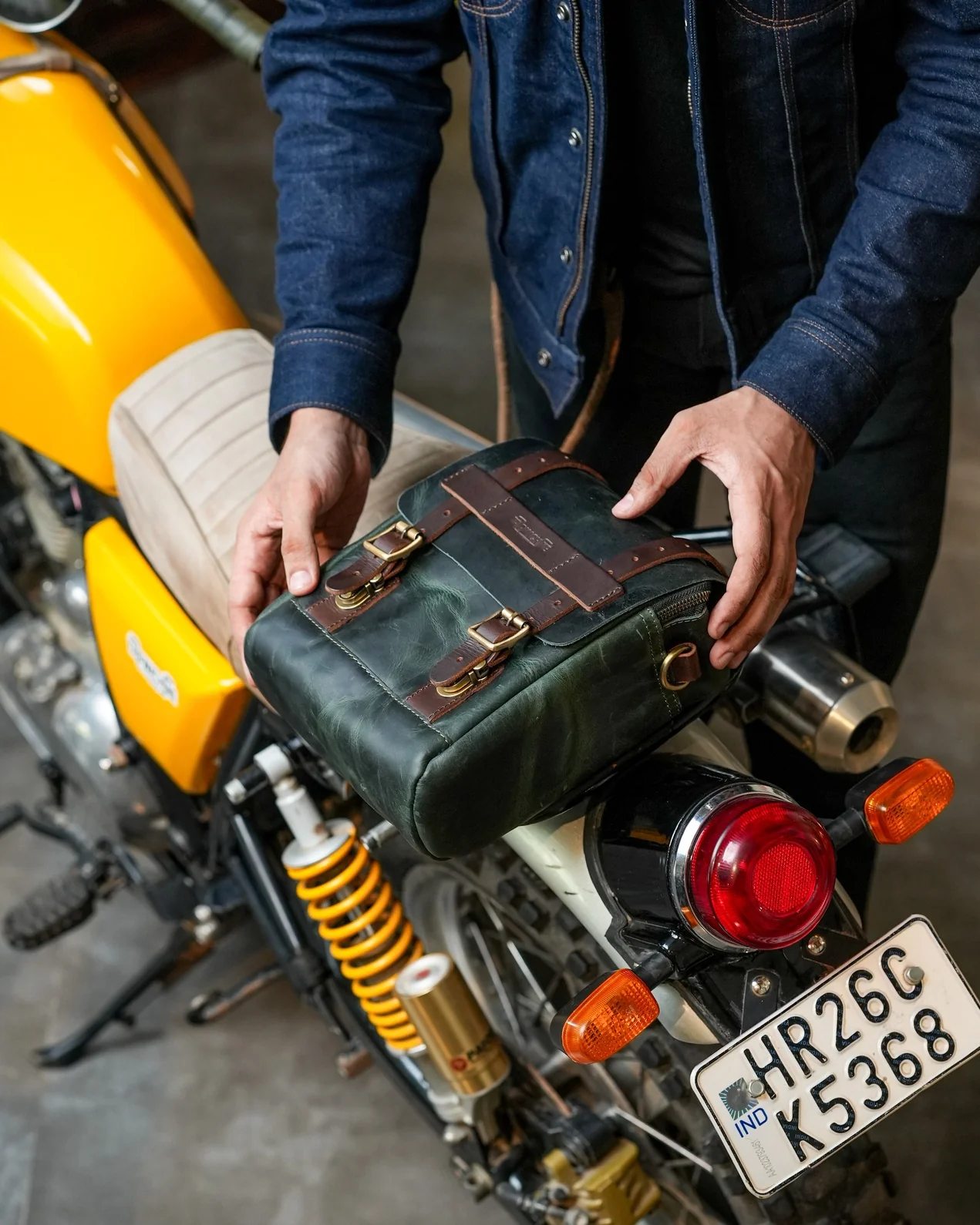 tank and tail bag - Image 63
